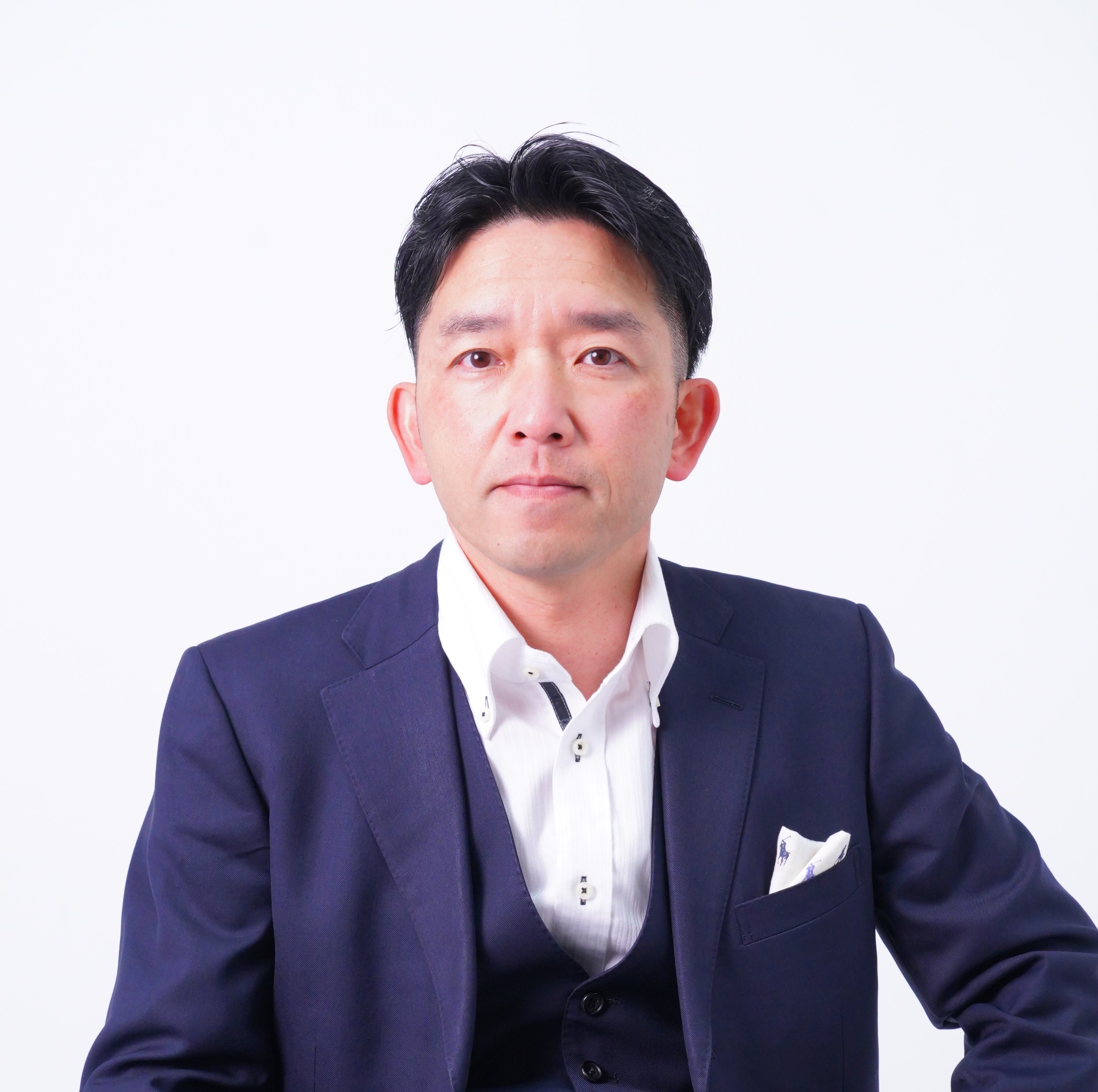 代表 粟野 清仁